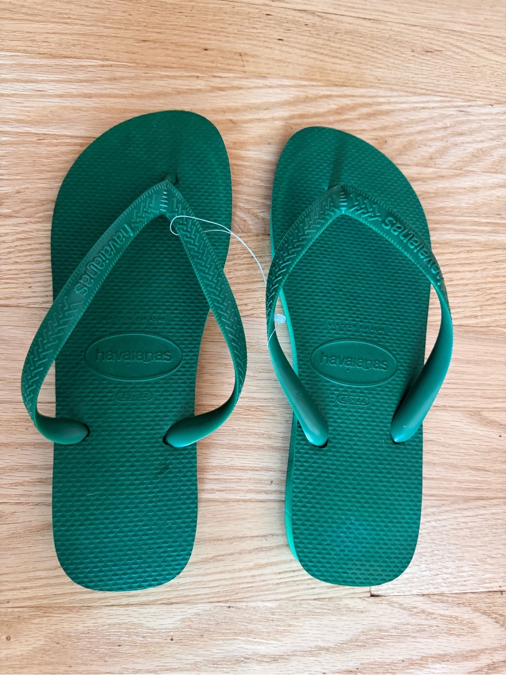 Havaianas Green Flip Flops - Solid Emerald Straps